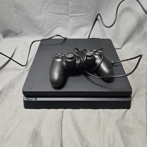 SONY PLAYSTATION 4 CONSOLE