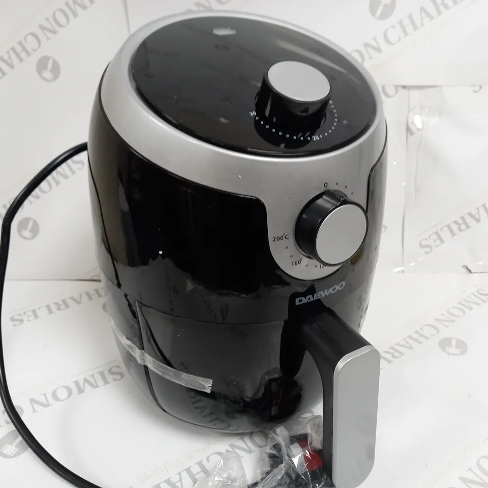 BOXED DAEWOO 2 LITRE COMPACT AIR FRYER