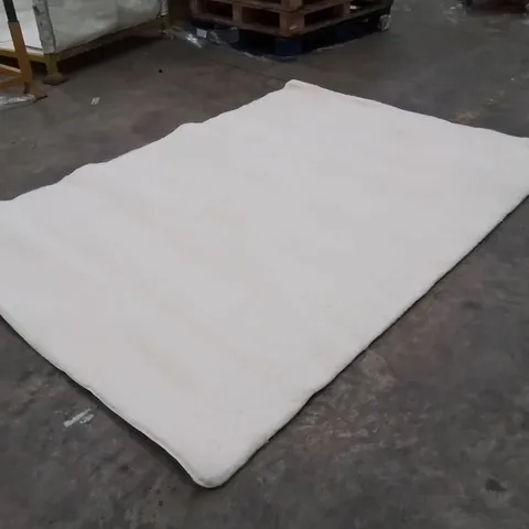 QUALITY DESIGNER AREA RUG - APPROXIMATELY 230X160CM