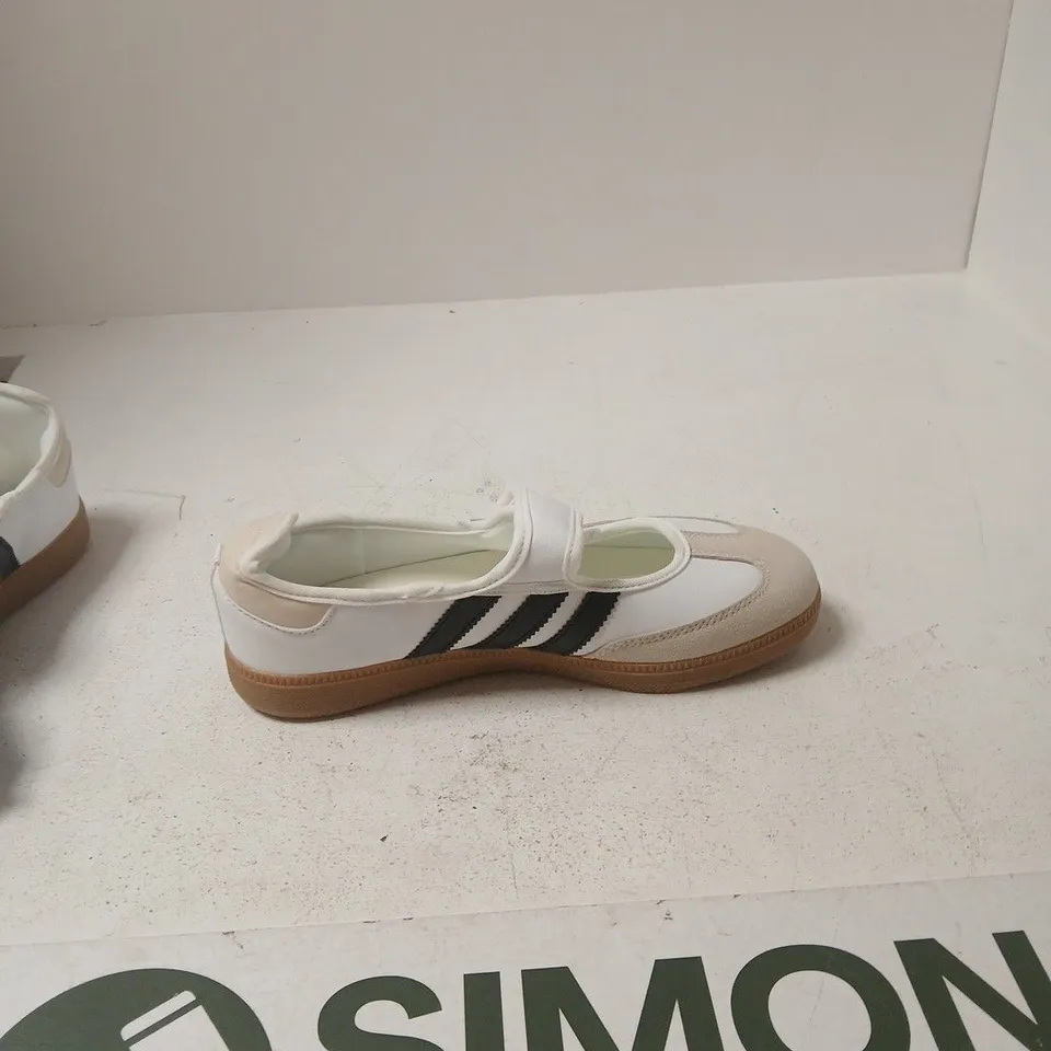 ADIDAS SAMBA TRAINERS – WHITE/BEIGE WITH BLACK STRIPES - UK 6 