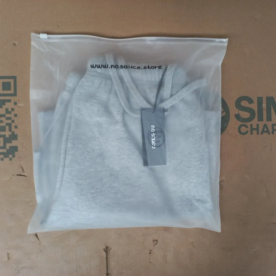 BAGGED NO SAUCE SHORTS IN GREY SIZE MEDIUM