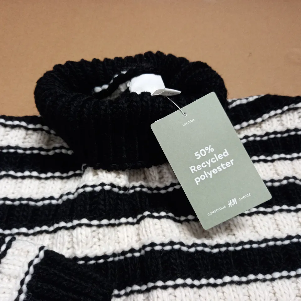 H&M KNITTED HIGH NECK JUMPER - EUR XS