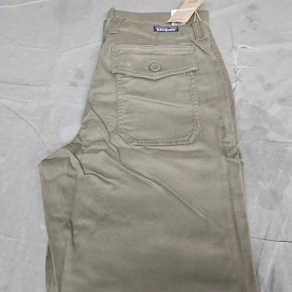 PATAGONIA UTILITY PANTS – SIZE 10 - WOMENS