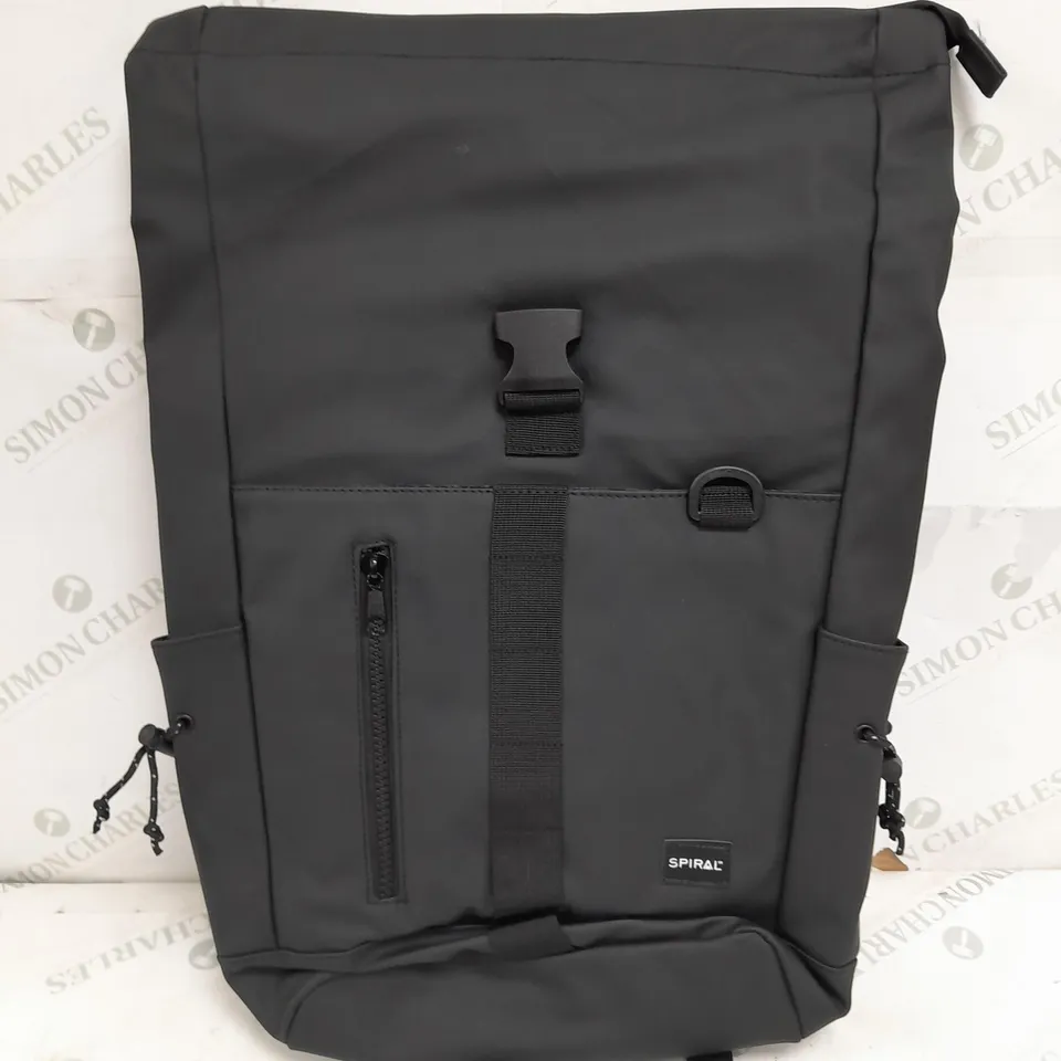SPIRAL TRANSPORTER DELUXE BAG IN BLACK