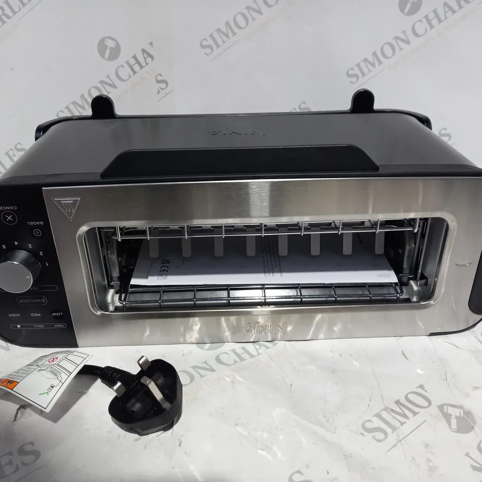 BOXED NINJA 2 IN 1 TOASTER & GRILL ST100UK