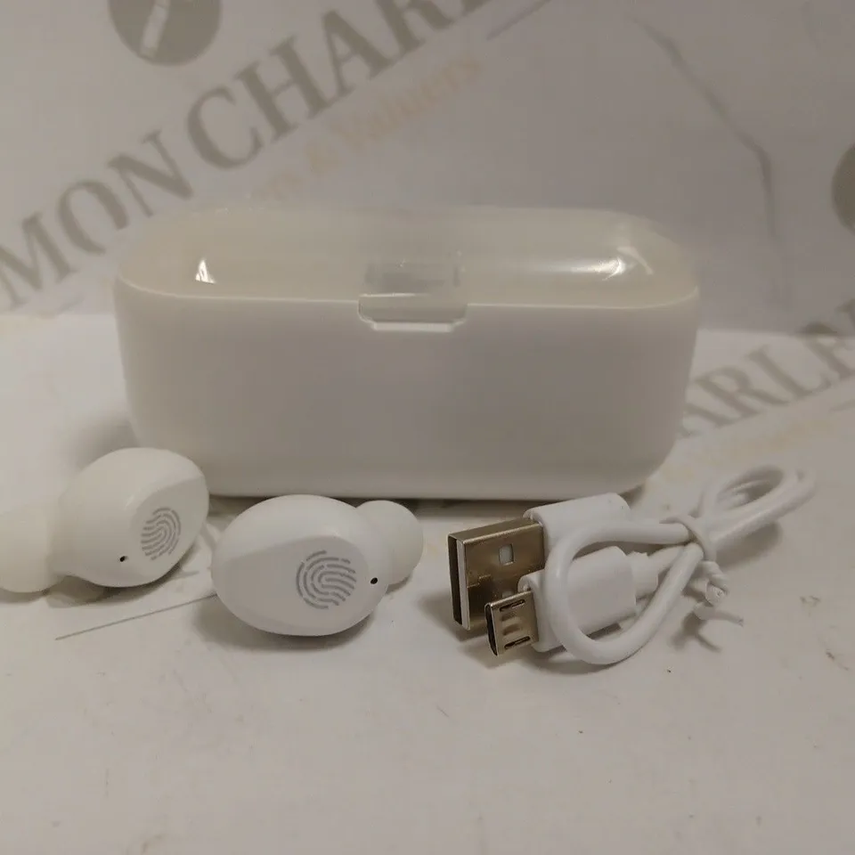 BOXED F9 TRUE WIRELESS EARBUDS - WHITE