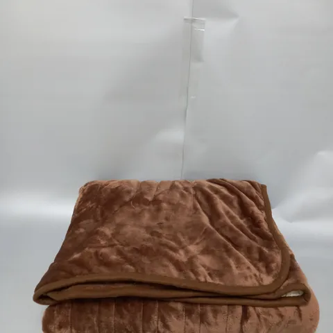 BOXED COZEE HOME LUXURY HEATED THROW IN NEUTRAL/BROWN