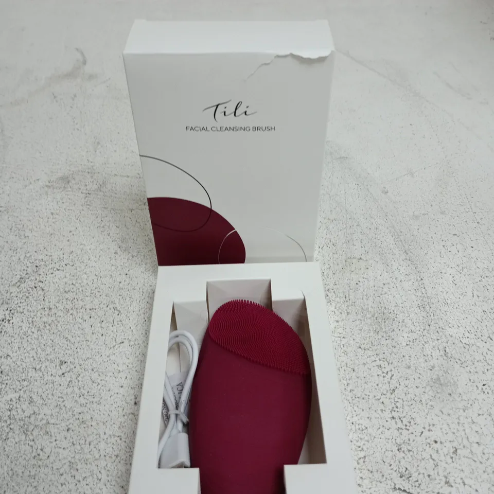 TILI FACIAL CLEANSING BRUSH