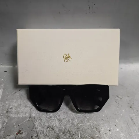 PRAGNELL SUNGLASSES IN BLACK 