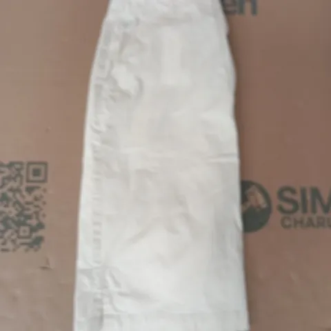 TIMBERLAND SKIRT IN BEIGE SIZE 12