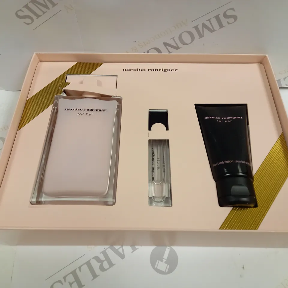 BOXED NARCISO RODRIGUEZ FOR HER EAU DE PARFUM SET