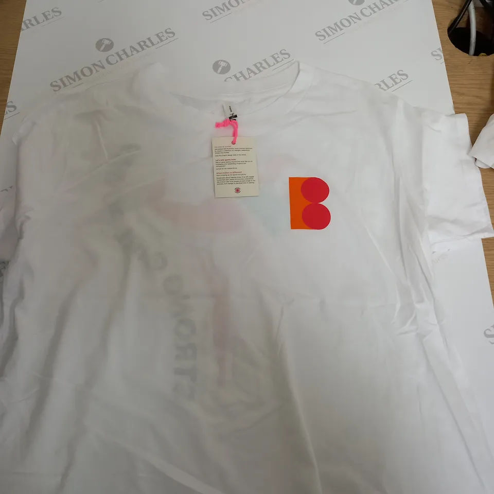 BOX OF APPROX. 10 ASSORTED AS COLOUR CUBE STRONG GIRL POWER WITH DIFFERENT SIZES TO INCLUDE - XL - L - S