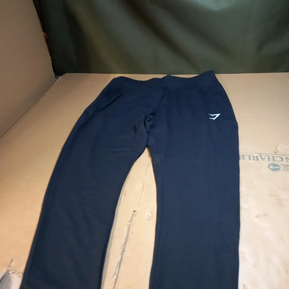 BLACK GYMSHARK GYM JOGGERS 
