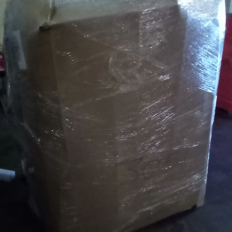 PALLET OF ASSORTED ITEMS INCLUDING ELECTRICAL CONVECTOR HEATER, SIDE TABLE, 48 CEILING FAN LIGHT,  3 STEP LADDER