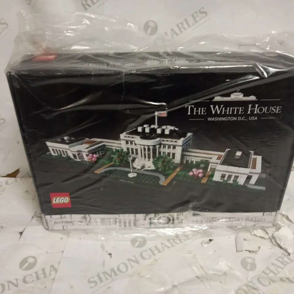 LEGO 21054 THE WHITE HOUSE  RRP £179