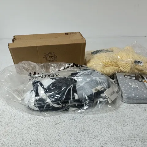 BOX OF APPROXIMATELY 25 ASSORTED CLOTHING ITEMS TO INCLUDE JO & JOE FOOTWEAR, MUDFLOWER CLOTHING, PURSE ETC