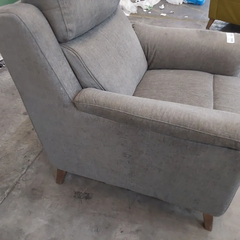 BOXED 6ft GREEN SPRUCE ARTIFICIAL CHRISTMAS TREE