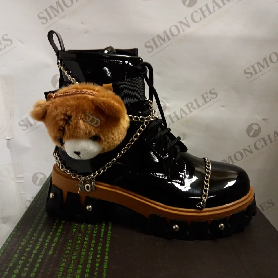 KOI VEGAN HALLUCINATION SCARES BROWN TEDDY BEAR BOOT - SIZE 4