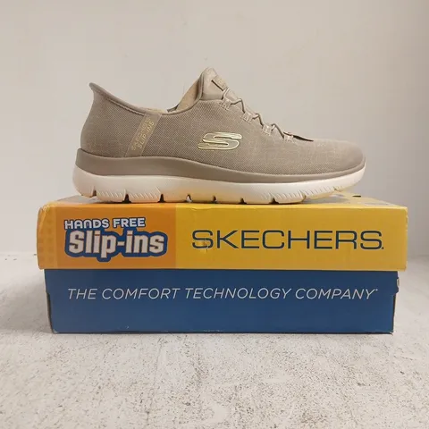 BOXED PAIR OF SKECHERS TRAINERS IN LIGHT TAUPE SIZE UK 4