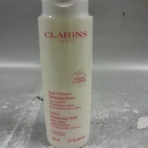 SEALED CLARINS VELVET CLEANSING MILK 200ML