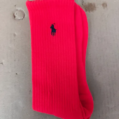 POLO RALPH LAUREN CUSHIONED COMFORT SOLE ARCH SUPPORT CLASSIC SPORT SOCKS IN RED (1 PAIR)