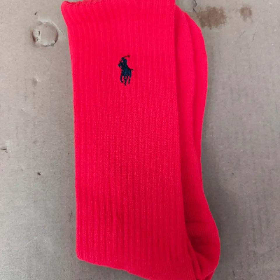 POLO RALPH LAUREN CUSHIONED COMFORT SOLE ARCH SUPPORT CLASSIC SPORT SOCKS IN RED (1 PAIR)