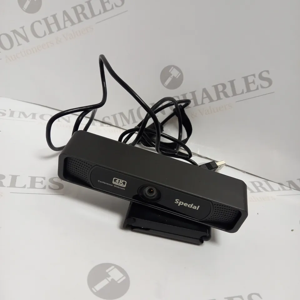 BOXED 4K AI-DENOISING WEBCAM 