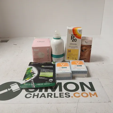 TOTE OF APPROXIMATELY 20 ASSORTED COSMETIC ITEMS TO INCLUDE GLOW DAY CREAM, GARNIER SERUM MASK, VICHY 50SPF, PHILIP KINGSLEY ETC