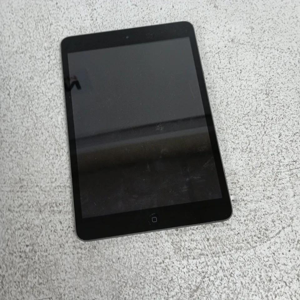 APPLE IPAD MINI – SILVER BACK