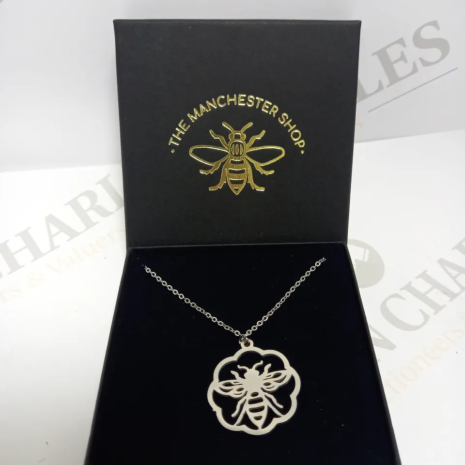THE MANCHESTER SHOP WORKER BEE CHAIN NECKLACE 