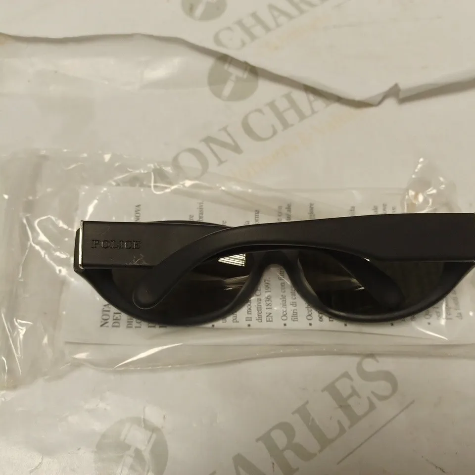 APPROXIMATELY 10 DIERRE POLICE SUNGLASSES - 1325/703
