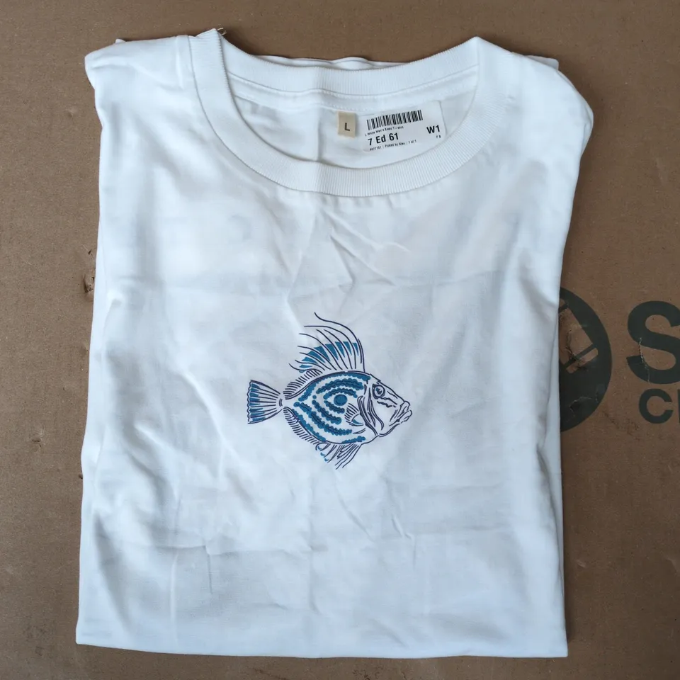 UNBRANDED SHORT SLEEVE PROTECT OUR OCEANS T-SHIRT IN WHITE SIZE LARGE