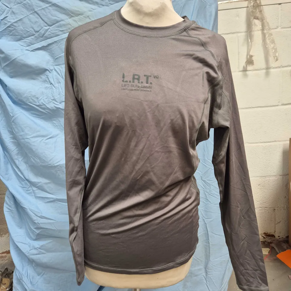 VANQUISH VQ LONG-SLEEVE ATHLETIC TOP – UK L, GREY