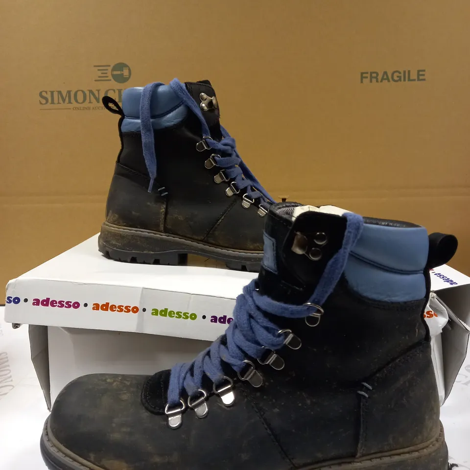ADESSO WATERPROOF HIKING BOOTS SIZE 6