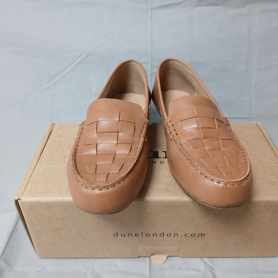 Dune London 51 Greene Tan Leather Woven Driving Loafer – Size 7/40