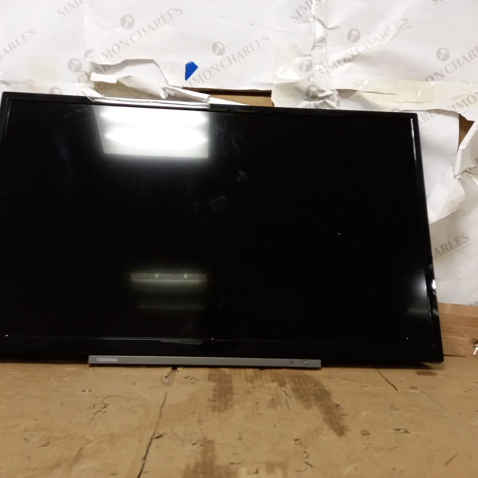 TOSHIBA 32LL3C63DB LED HDR FULL HD 1080P SMART TV COLLECTION ONLY 