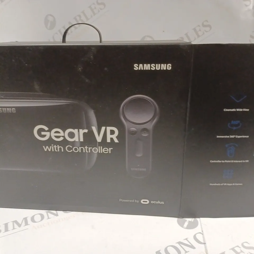 BOXED SAMSUNG GEAR VR WITH CONTROLLER