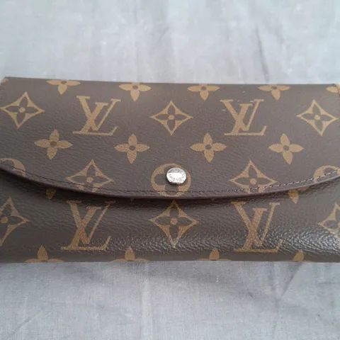 LOUIS VUITTON FAUX LEATHER PURSE