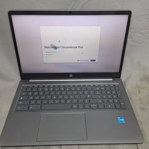 HP CHROMEBOOK PLUS INTEL I-3 LAPTOP IN SILVER - 15A-NB0004NA