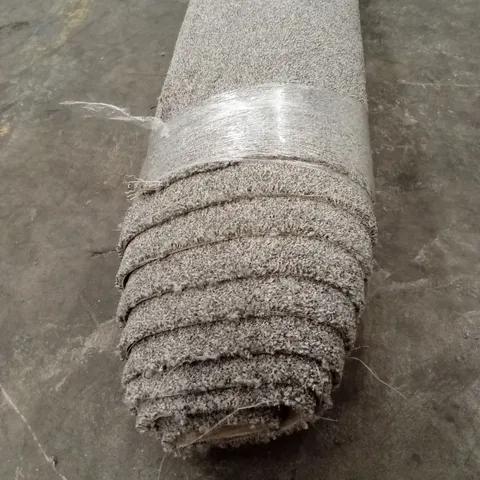 ROLL OF QUALITY OPTIMIZE CASTLE ROCK CARPET // APPROX SIZE; 1.1 x 5m