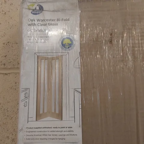 BOXED OAK WORCESTER BI-FOLD WITH CLEAR GLASS - APPROXIMATELY 1981 x 762 x 35mm