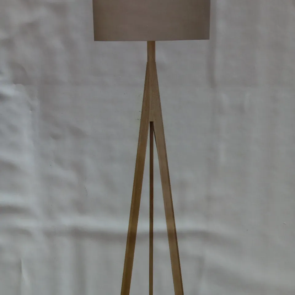 MASON WOODEN TRIPOD FLOOR LAMP
