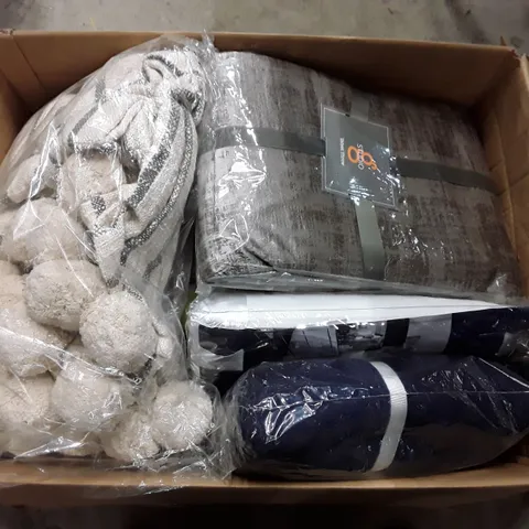 BOX CONTAINING ASSORTED TEXTILE PRODUCTS INCLUDING VELVET THROW, DUVET SET & TABLE CLOTH