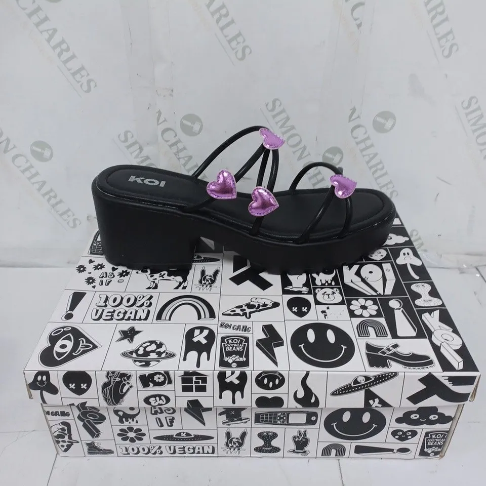 KOI FOOTWEAR LADIES BLACK WITH PURPLE HEARTS CHUNKY HEEL SANDALS SIZE 9