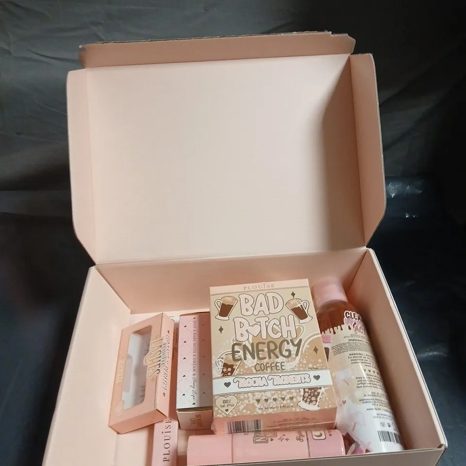 P LOUISE COSMETICS BOX SET