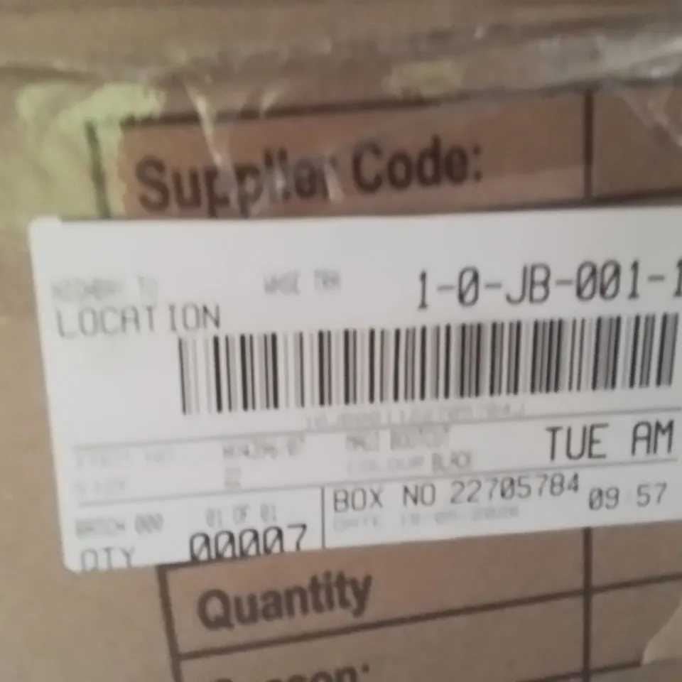 BOXED BRAND NEW APPROXIMATELY 7 MAGISCULPT DENIM BLACK JEANS SIZE 22