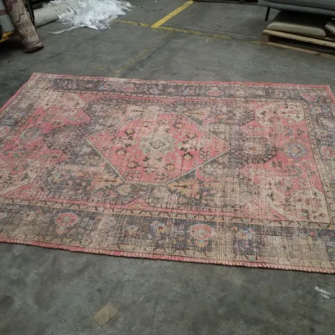 QUALITY DESIGNER AREA RUG - APPROXIMATELY 200×285CM