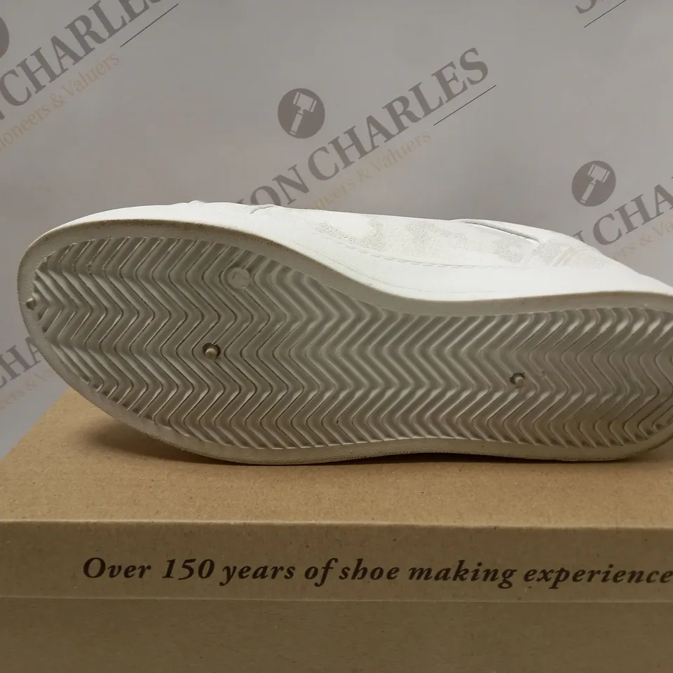 BOXED CUSHION WALK LASER CUT ZIP TRAINERS, IVORY - SIZE 7