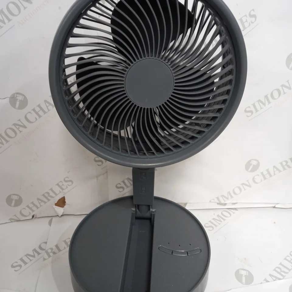 BELL & HOWELL RECHARGEABLE EXTENDABLE DESK & FLOOR FAN, GREY