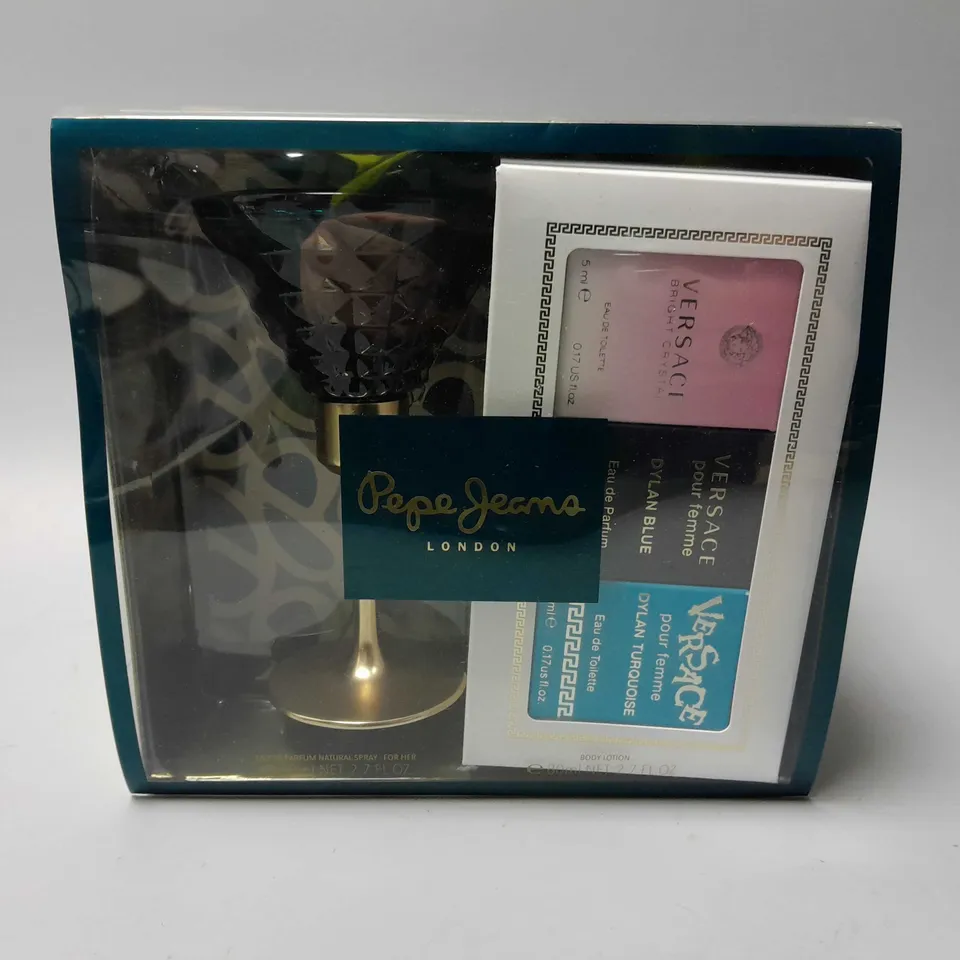 BOXED PEPE JEANS LONDON CELEBRATE SET